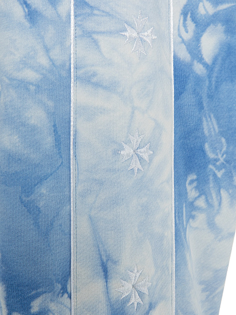Голубой костюм tie-dye с укороченной толстовкой и вышивкой в виде васильков, 5 Голубой костюм tie-dye с укороченной толстовкой и вышивкой в виде васильков, 5