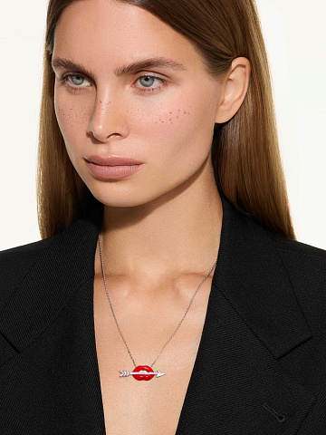 Колье с кулоном в виде губ с эмалью  Red Color и бриллиантами, 2