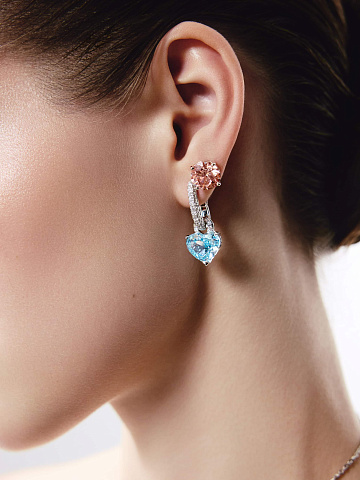 Серьги из белого золота с голубыми бриллиантами LG в огранке «сердце», 2