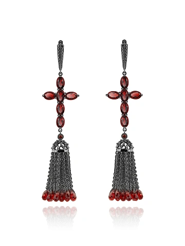Серьги-кисти с крестами из черненого золота с гранатами, 1