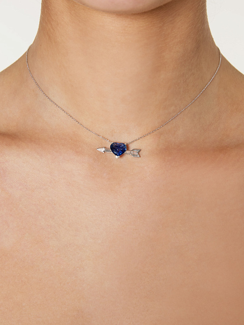 Колье из белого золота с сапфиром Royal Blue в огранке «сердце», 2 Колье из белого золота с сапфиром Royal Blue в огранке «сердце», 2